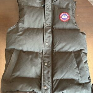 Canada Goose Black Puffer Vest